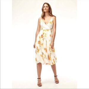 Aritzia Wilfred Beaune Floral Wrap Dress - M